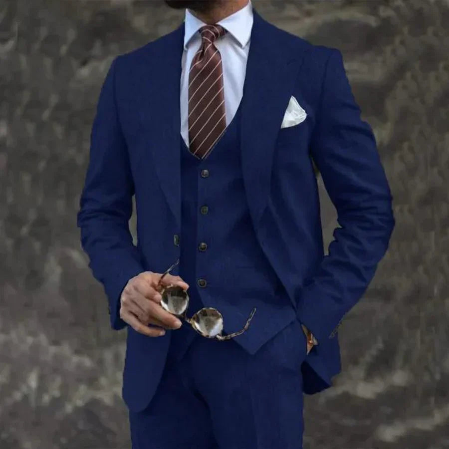 Completo Uomo Tre Pezzi Slim con Colletto