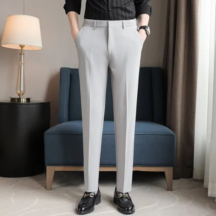 Pantaloni Uomo Tessuto Elasticizzato Vestibilità Slim Taglio Dritto
