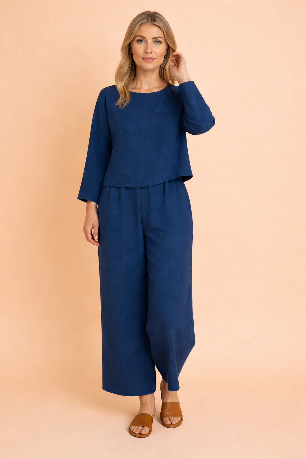 Completo Donna in Lino Camicetta e Pantaloni Leggeri
