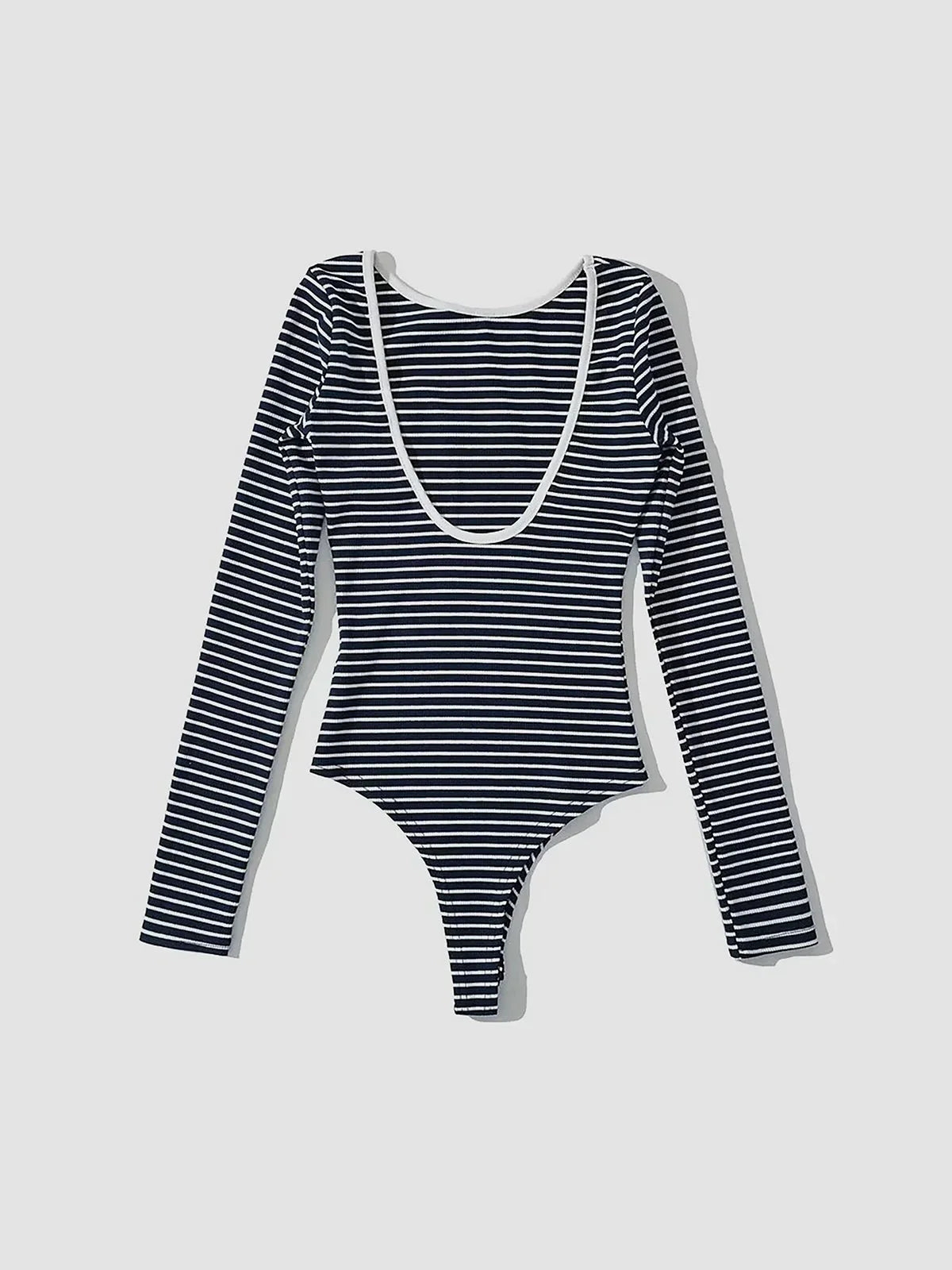 Body à rayures marine pour femme, dos ouvert, manches longues, en tissu stretch pour un ajustement confortable.