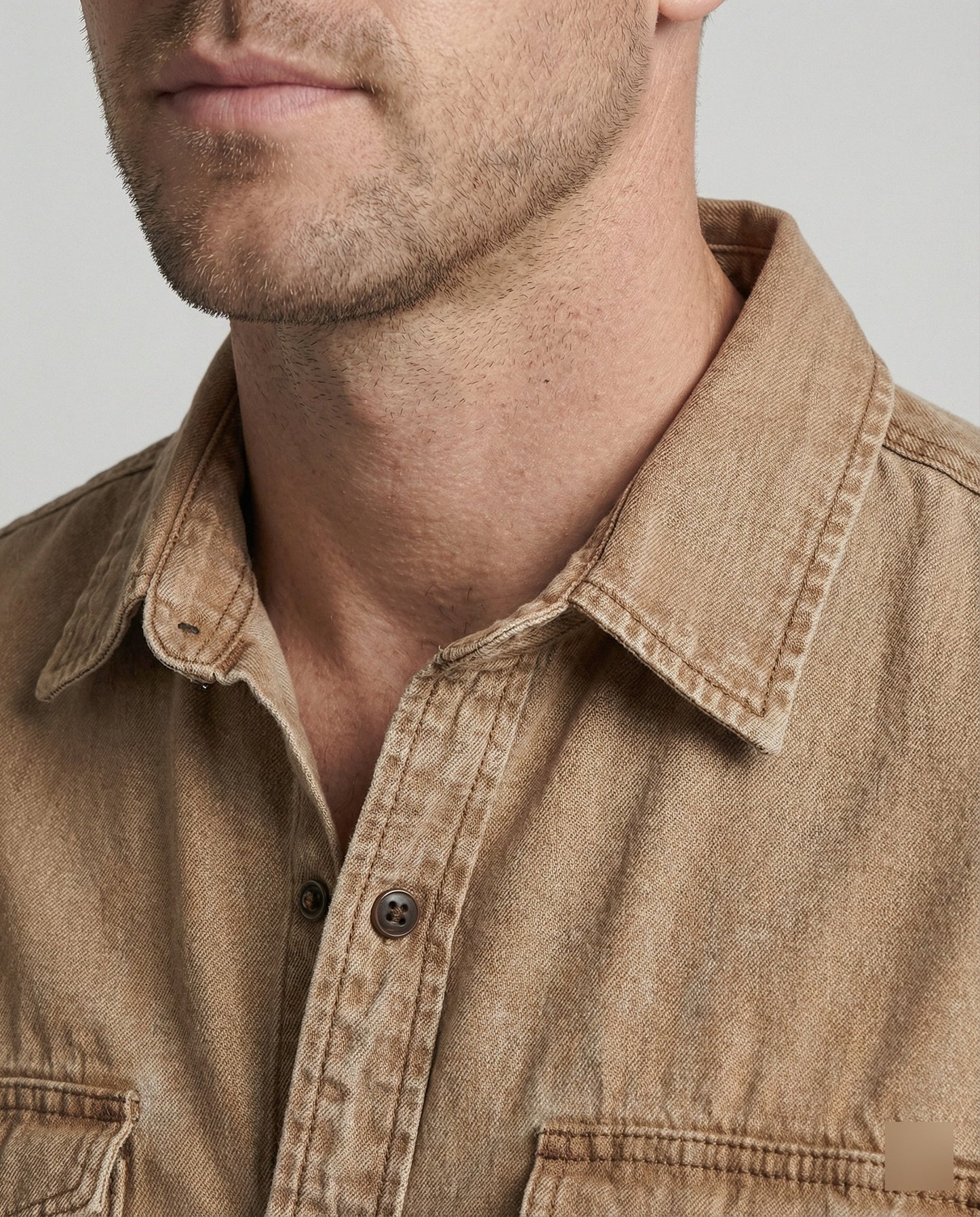 Camicia Uomo in Jeans con Tasche sul Petto Regular Fit