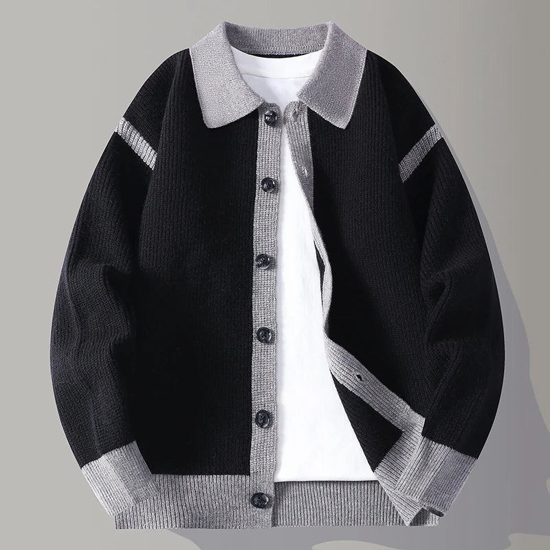 Maglione Uomo con Inserti a Contrasto e Chiusura con Bottoni