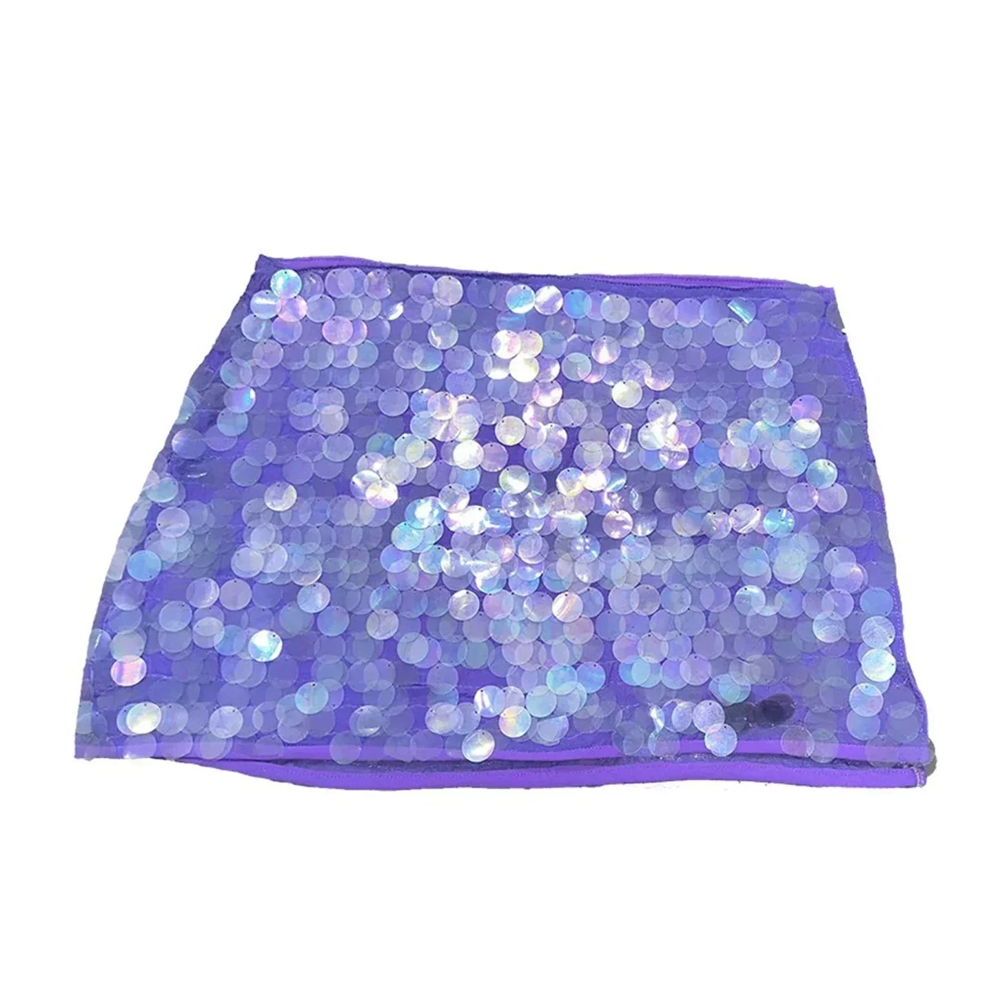 Mini jupe ajustable en violet, ornée de sequins et paillettes, idéale pour des tenues festives. Tissu léger et confortable.