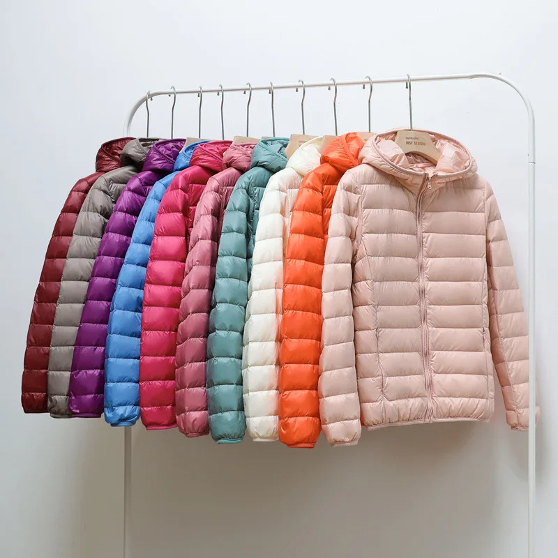 Piumino Donna con Cappuccio e Chiusura Zip