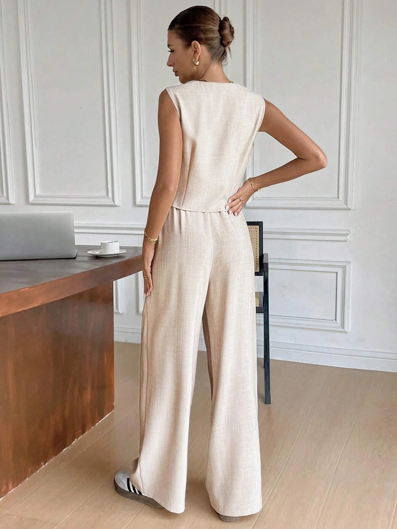 Completo Donna Gilet e Pantaloni Lino Vestibilità Ampia