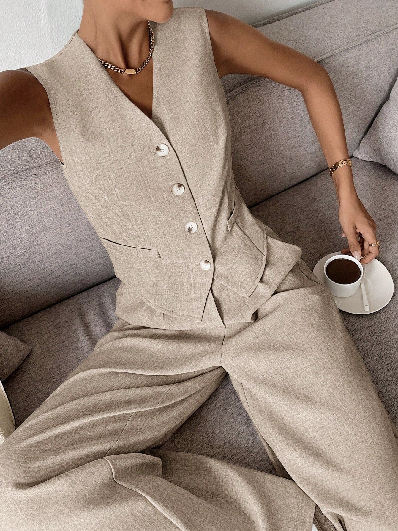 Completo Donna Gilet e Pantaloni Lino Vestibilità Ampia