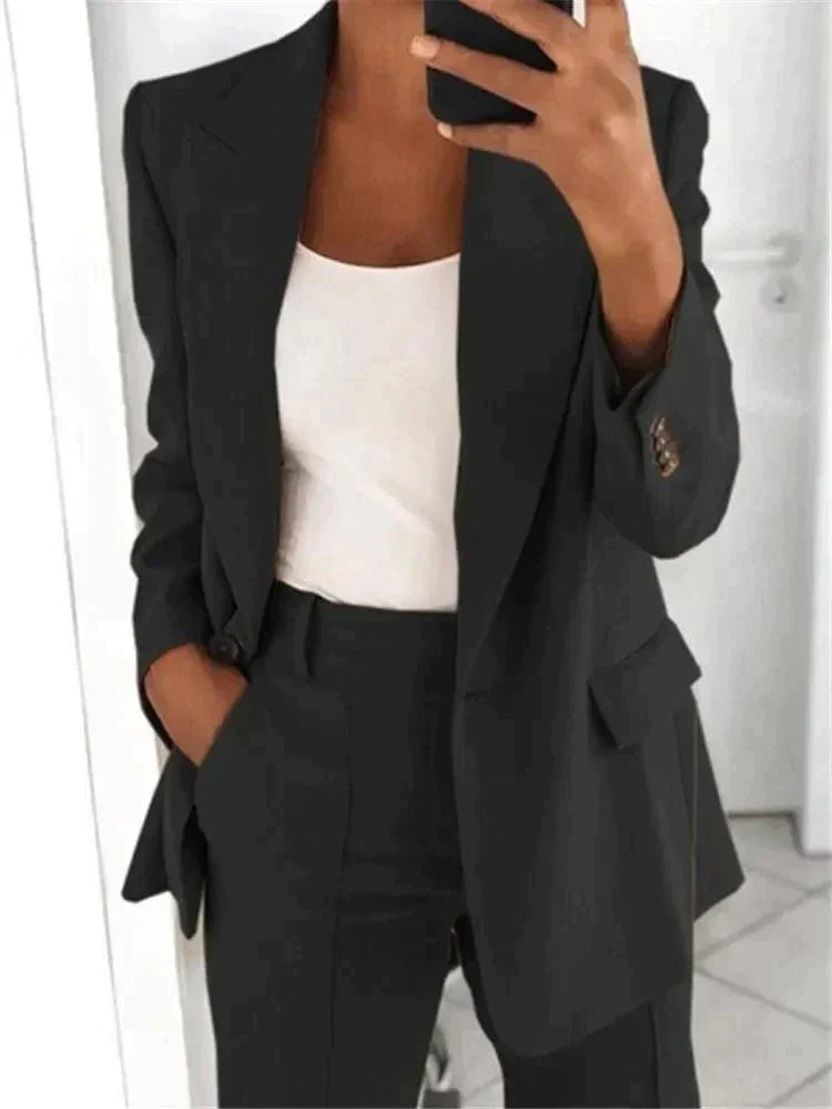 Completo Donna Elegante Taglio Moderno
