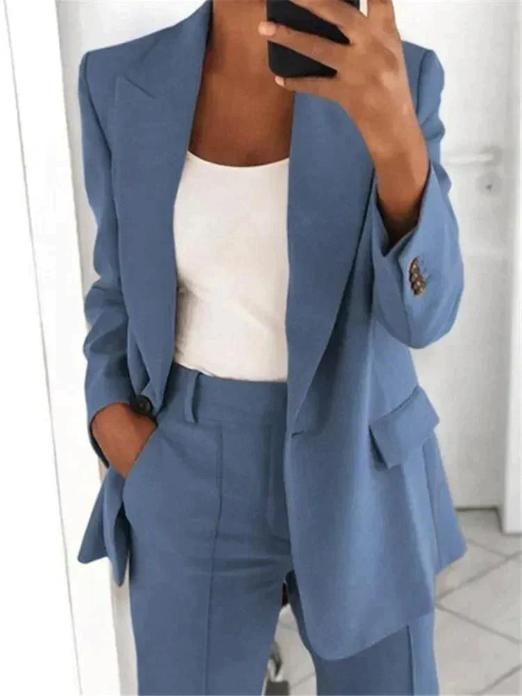 Completo Donna Elegante Taglio Moderno