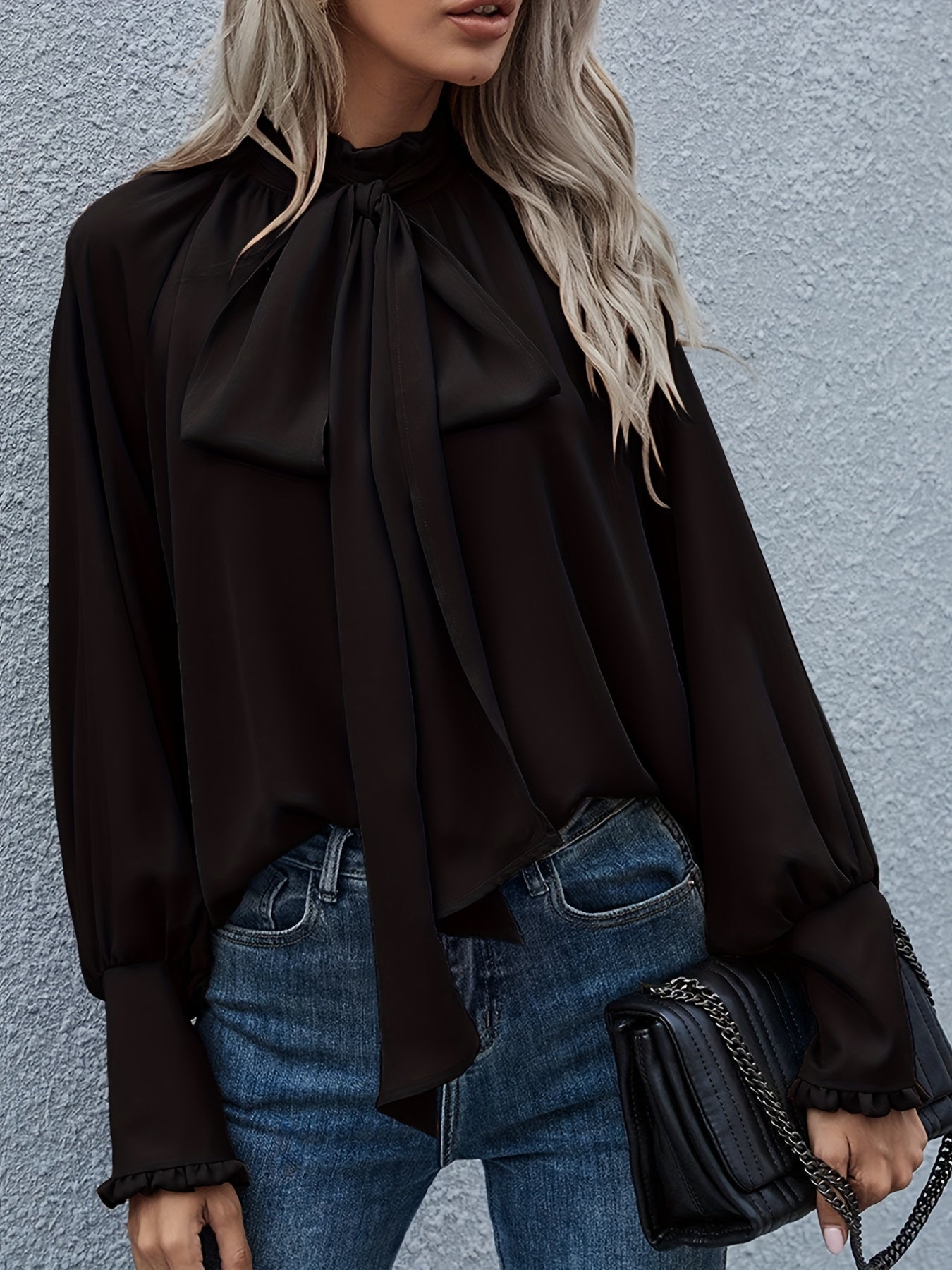 Blusa Donna con Fiocco e Ruches Elegante