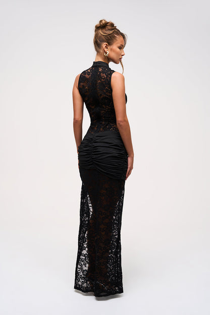 Abito Smanicato Donna in Pizzo Elasticizzato Stile Classico