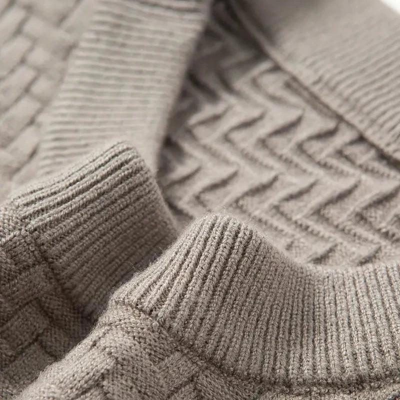 Maglione Uomo Girocollo con Motivo a Rilievo