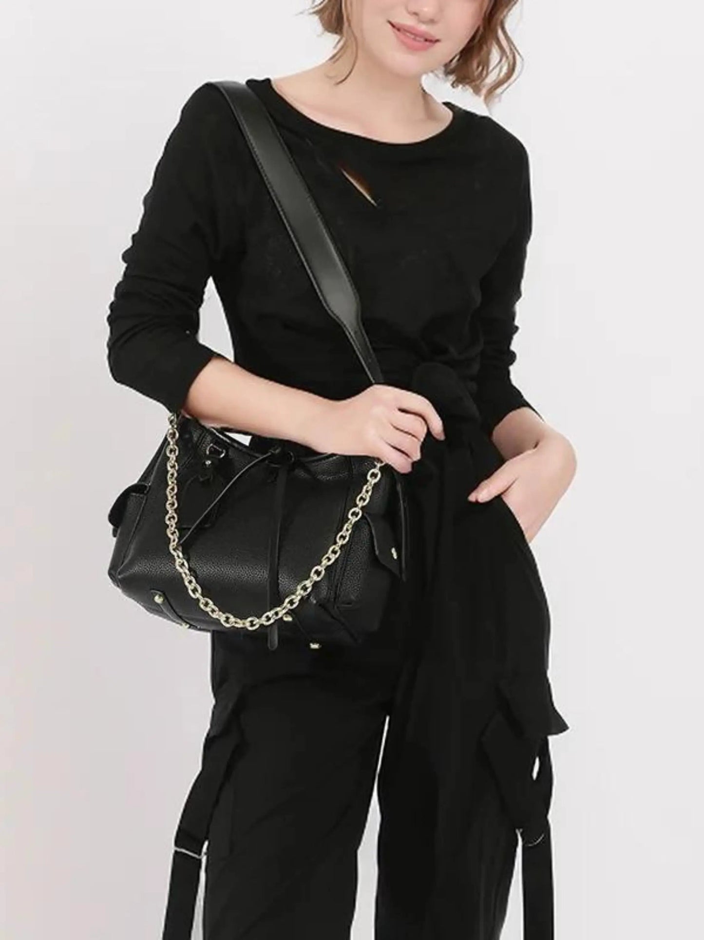 Borsa a Tracolla Donna in Pelle con Catena Decorativa