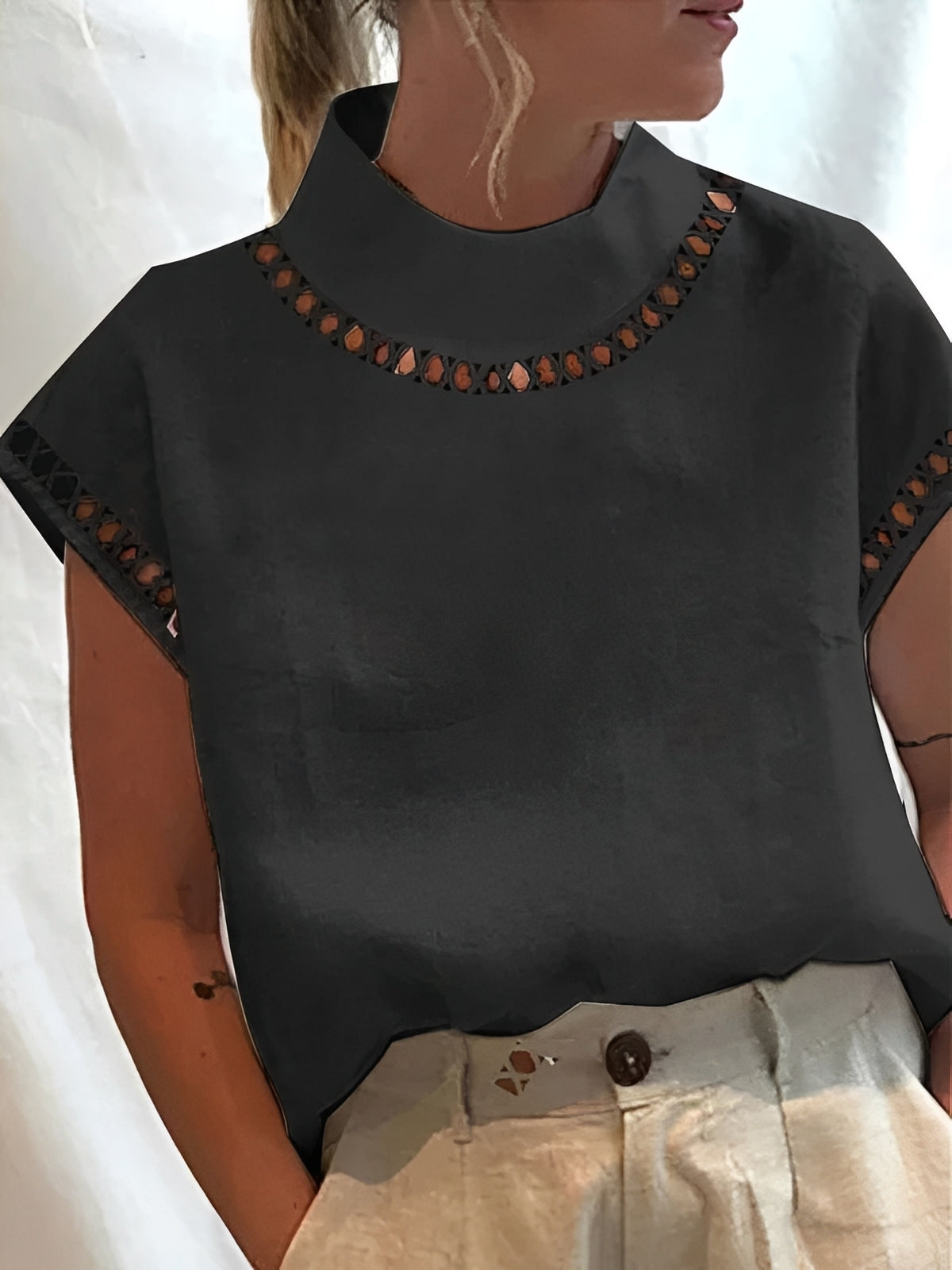 Donna Elegante Scollo Profondo Senza Maniche