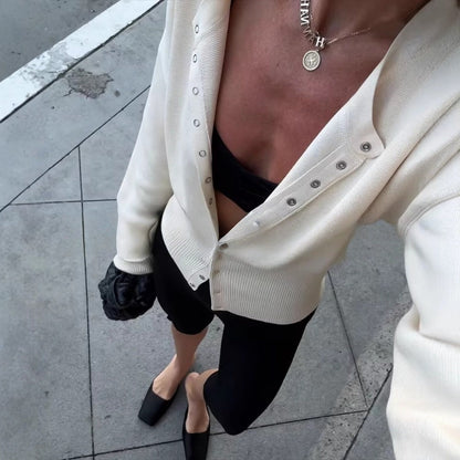 Cardigan Donna con Bottoni e Maniche Lunghe in Maglia