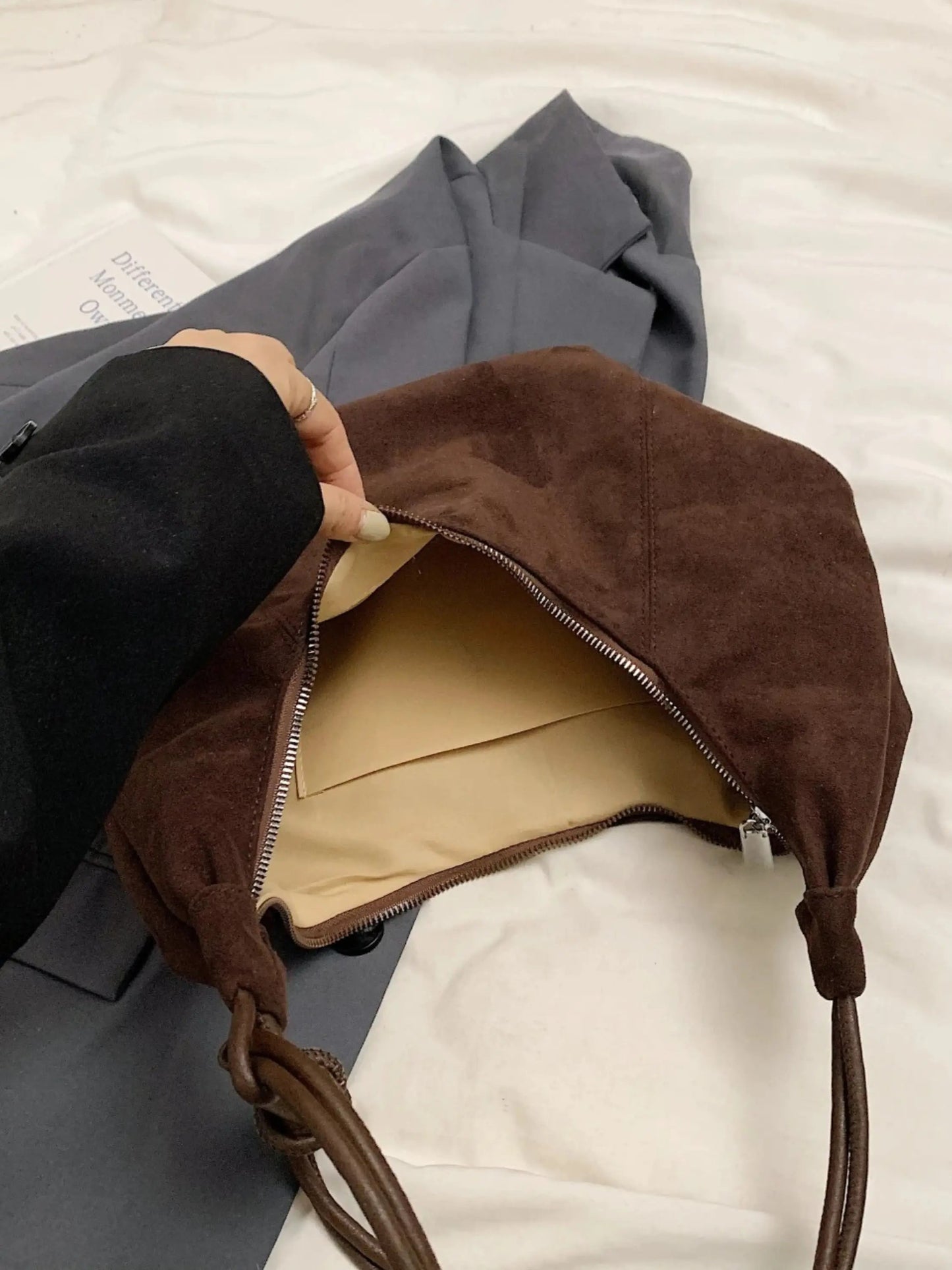 Borsa Hobo Donna in Pelle Scamosciata Stile Boho Chic