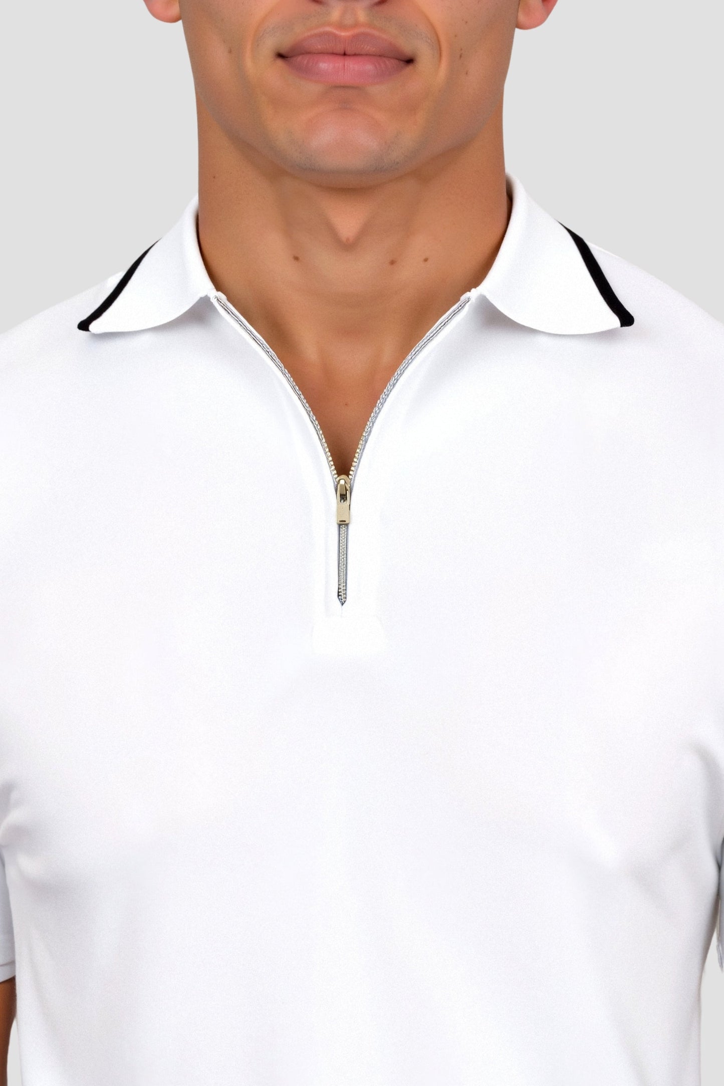 Polo Uomo Classica con Zip e Dettagli a Contrasto