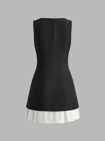 Abito Midi Donna Smanicato con Plissé Elegante