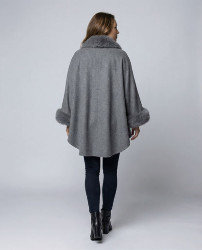 Cappotto Donna in Ecopelliccia Stile Cape