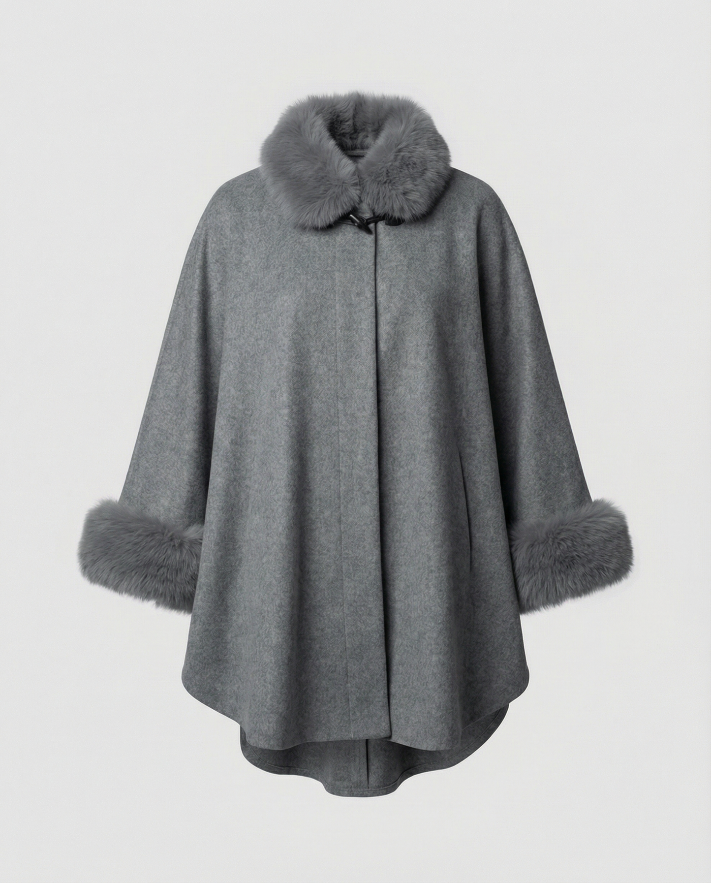 Cappotto Donna in Ecopelliccia Stile Cape