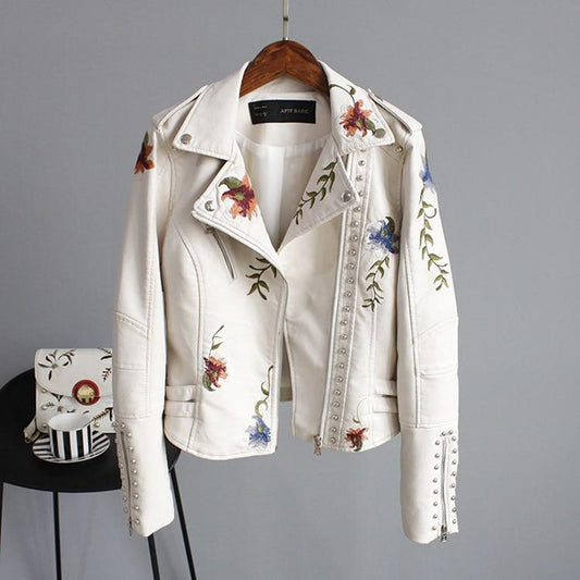 Cappotto Donna Elegante Design Classico Vestibilità Comoda - Brentozzi