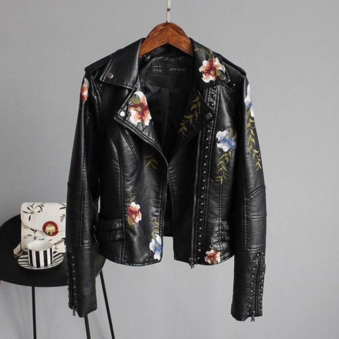 Cappotto Donna Elegante Design Classico Vestibilità Comoda