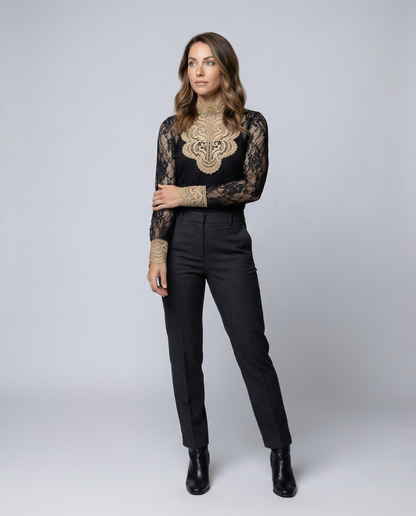 Blusa Donna in Pizzo Ricamata Elegante