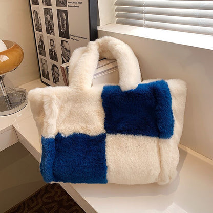 Borsa a mano in peluche elegante da donna, accessorio invernale versatile 12
