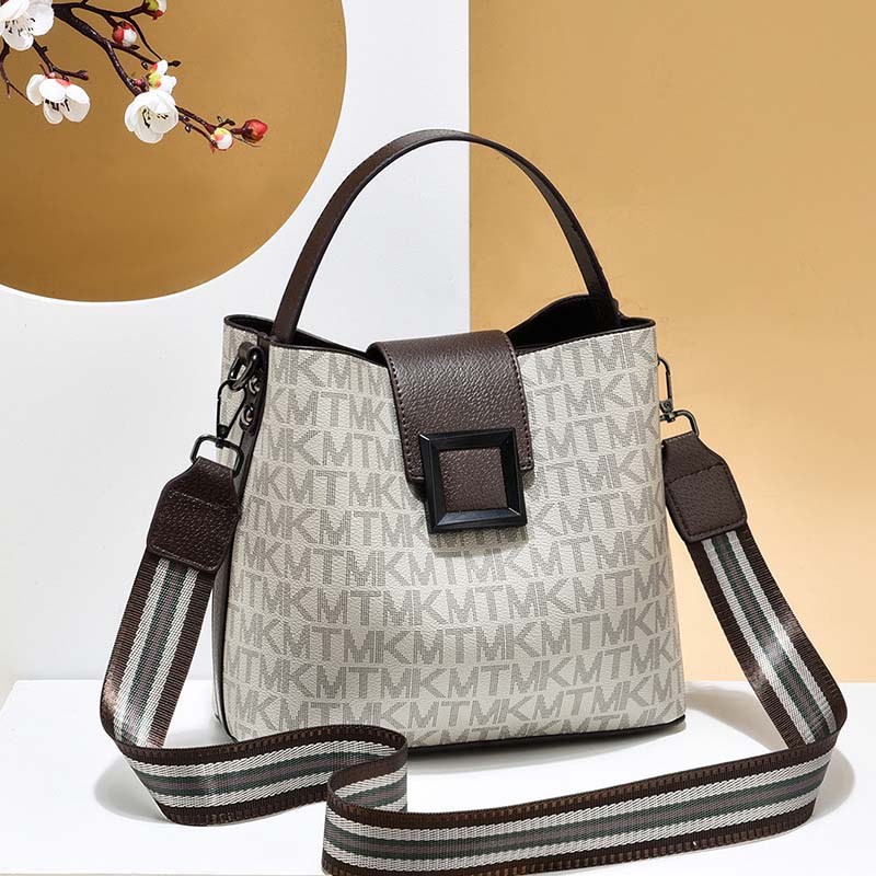 Borsa Secchiello Donna in PU Versatile Elegante - Vesarelli