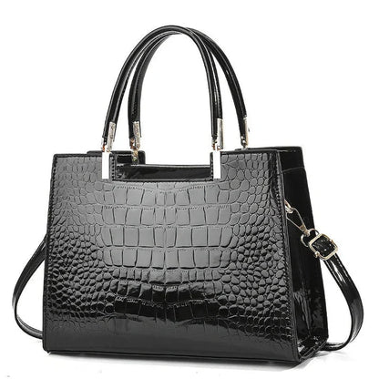Borsa elegante da donna in vera pelle con finitura lucida 3