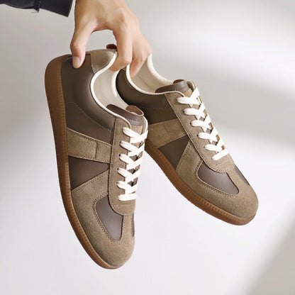 Sneakers Uomo Basse con Lacci e Dettagli a Pannelli