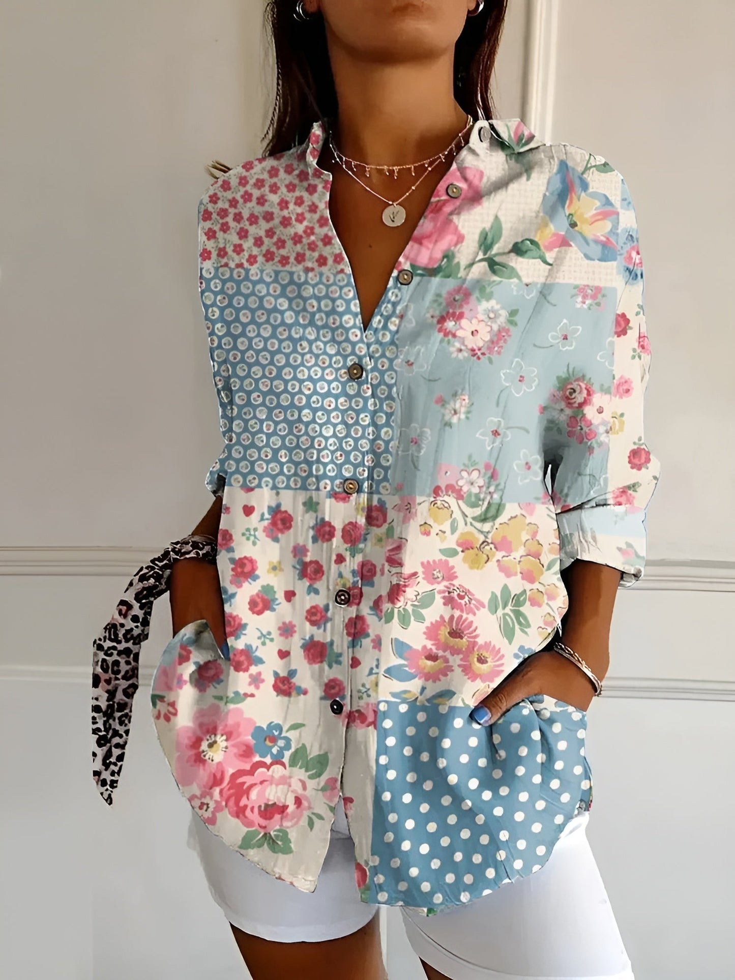 Camicetta Donna Elegante con Stampe Stravaganti - Versatile e Unica per Ogni Occasione 2