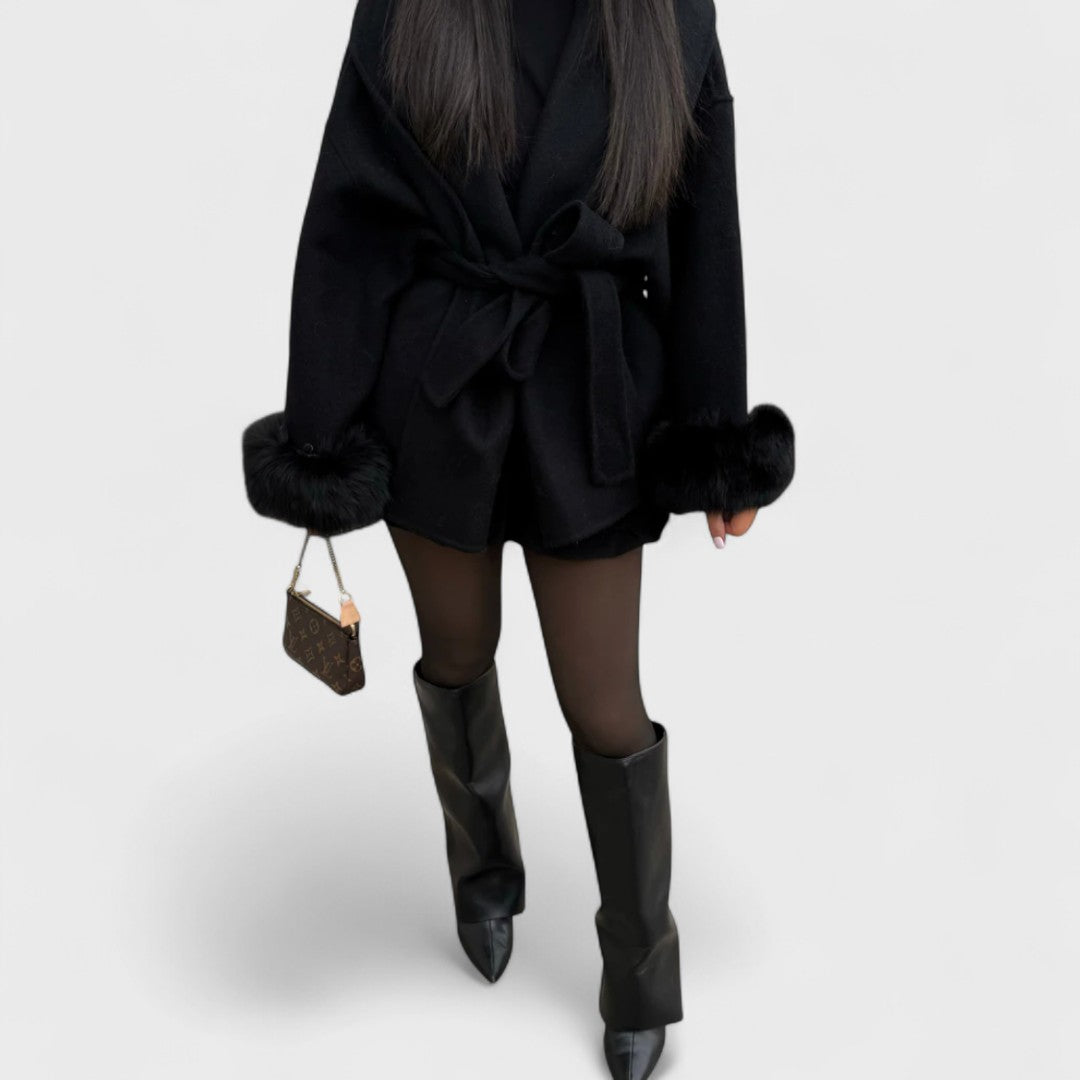 Cappotto Elegante in Lana Morbida Per Donna | Zirela Nero