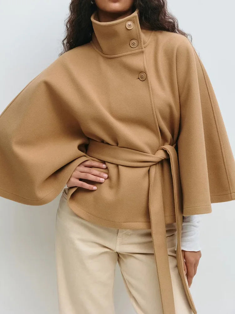 Cappotto a Mantella dal Design Elegante da Donna | Lirena Khaki