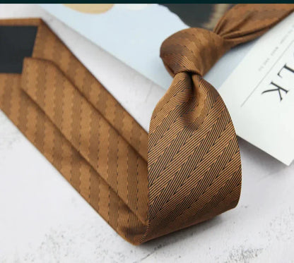 Cravatta Uomo Business Formale Fantasia Rigata e Pois