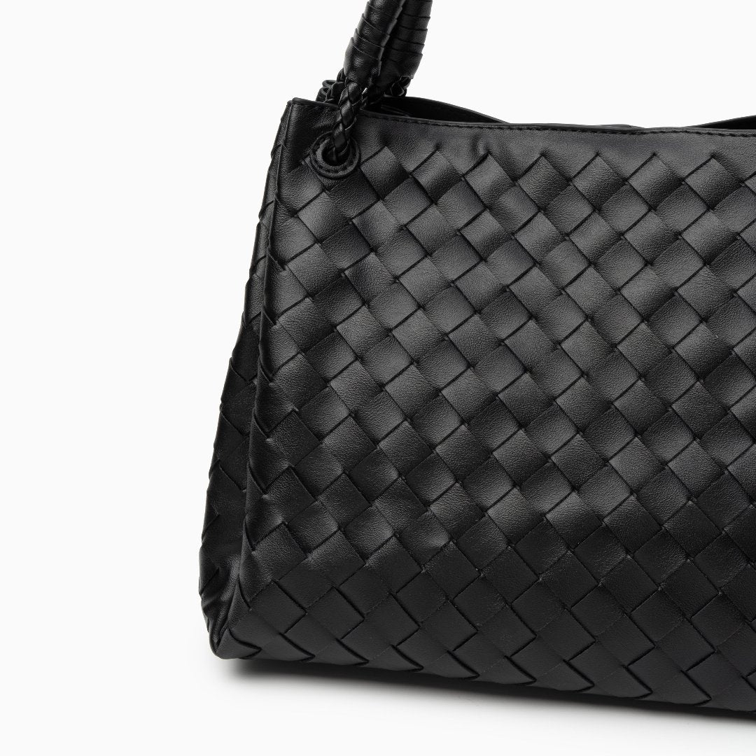 Borsa Donna in Pelle Vegana con Tracolla e Dettagli Metallici