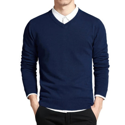 Maglione Uomo Scollo a V Linee Pulite Vestibilità Classica