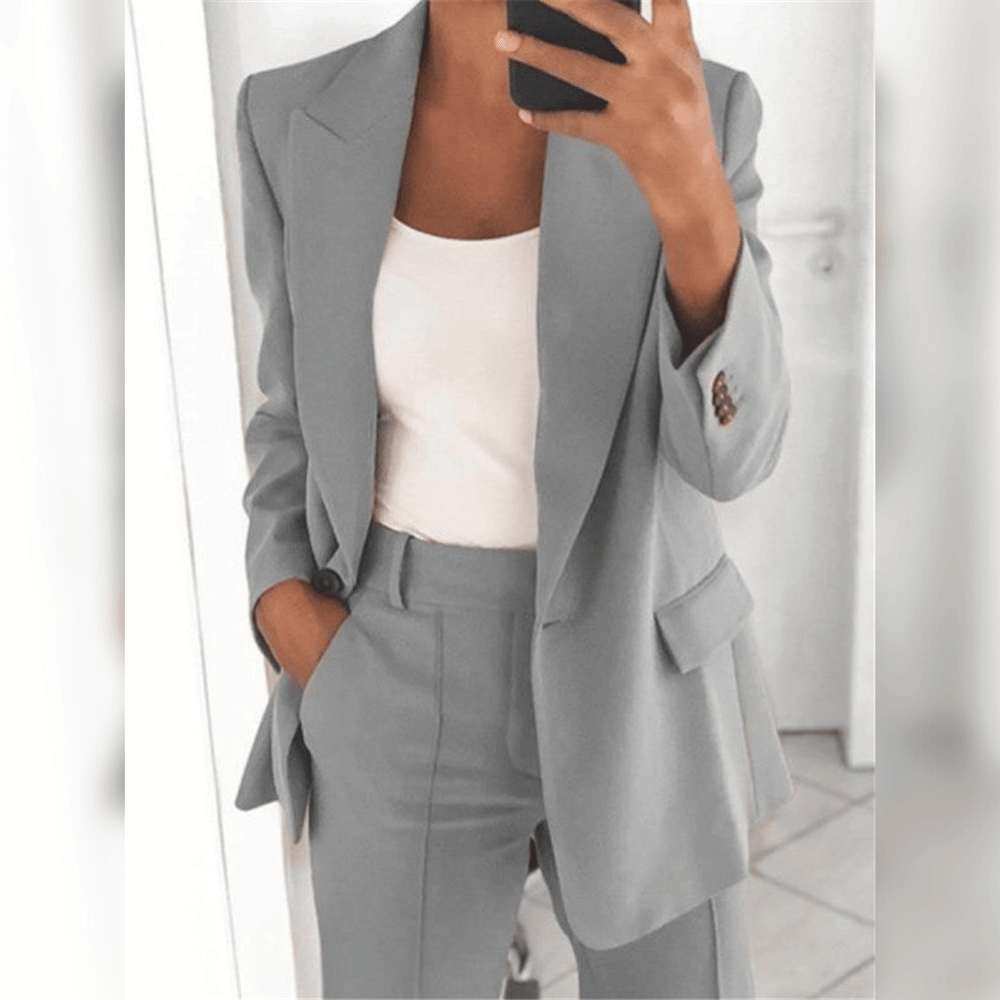 Completo Donna Due Pezzi Taglio Dritto