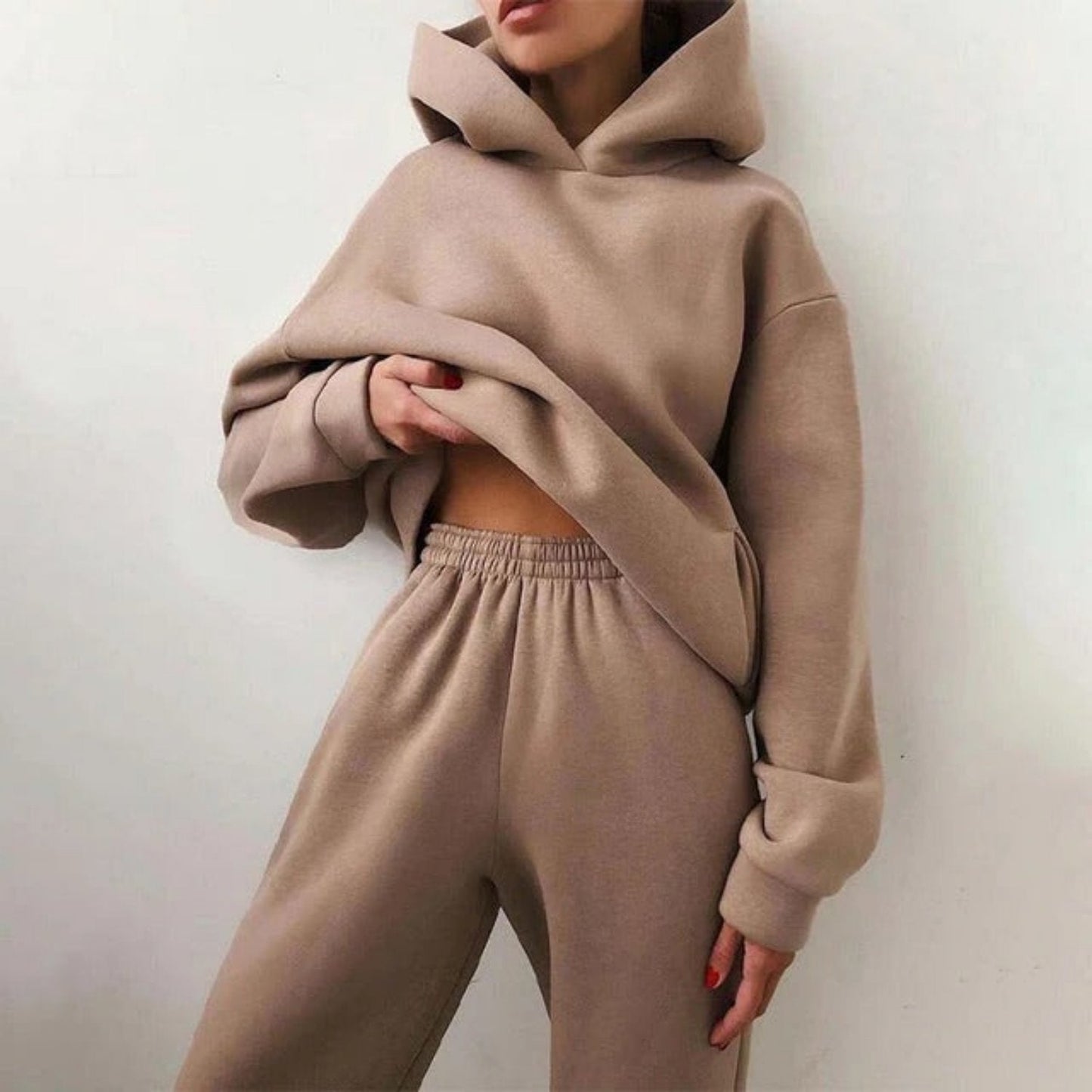 Completo Donna Casual Invernale con Felpa con Cappuccio e Pantaloni