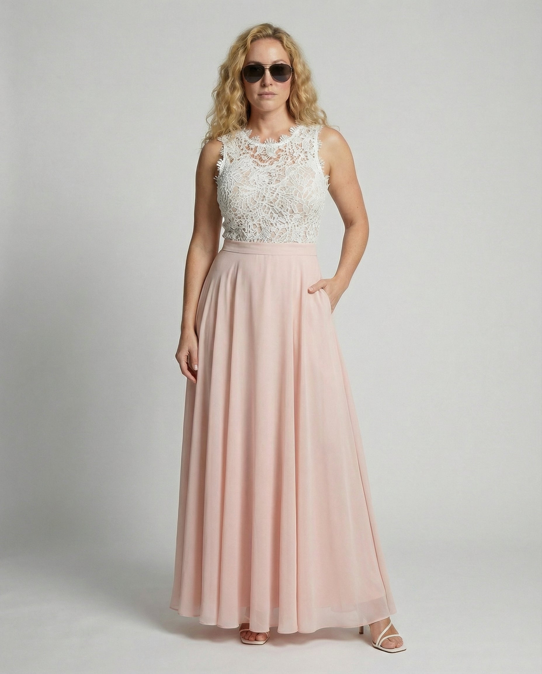 Abito Estivo Donna in Pizzo Elegante - Brentozzi