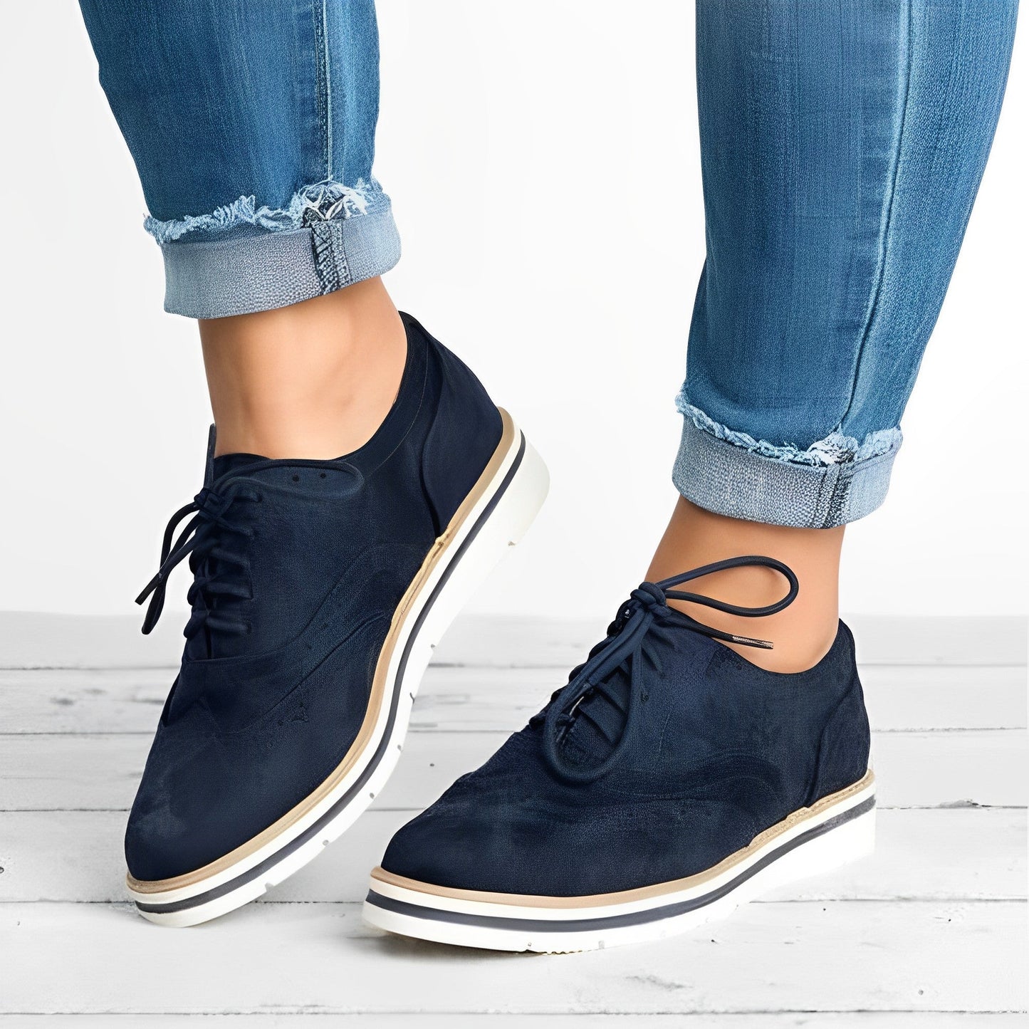 Scarpe Stringate Donna in Pelle con Dettagli Cut-Out