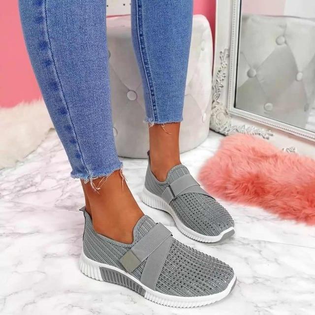 Sneaker Donna Slip-On con Chiusura a Strappo