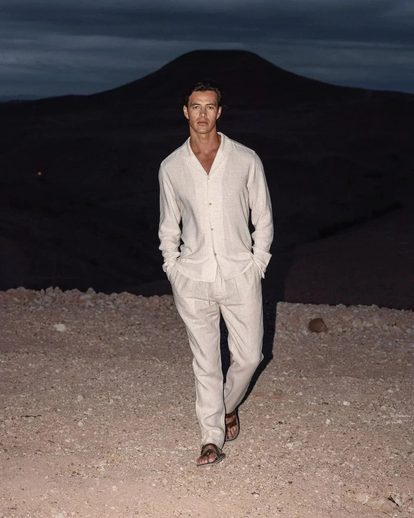 Completo Uomo Lino Camicia Pantaloni Vestibilità Classica