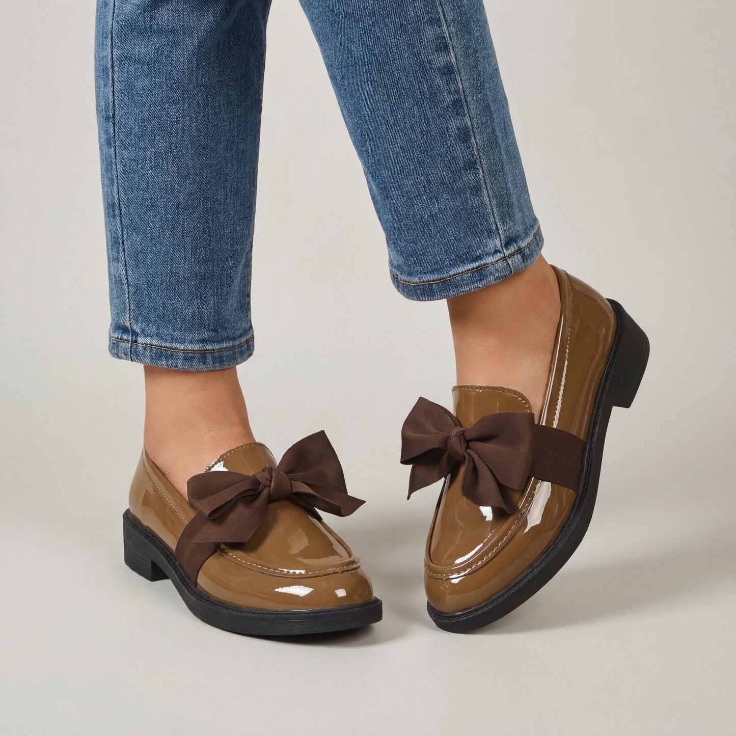 Mocassino Donna in Vernice Tacco Basso con Fiocco - Vesarelli