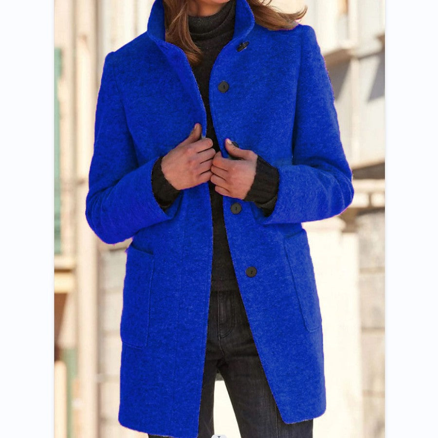 Giacca Donna con Bottoni Stile Classico e Modello Lungo
