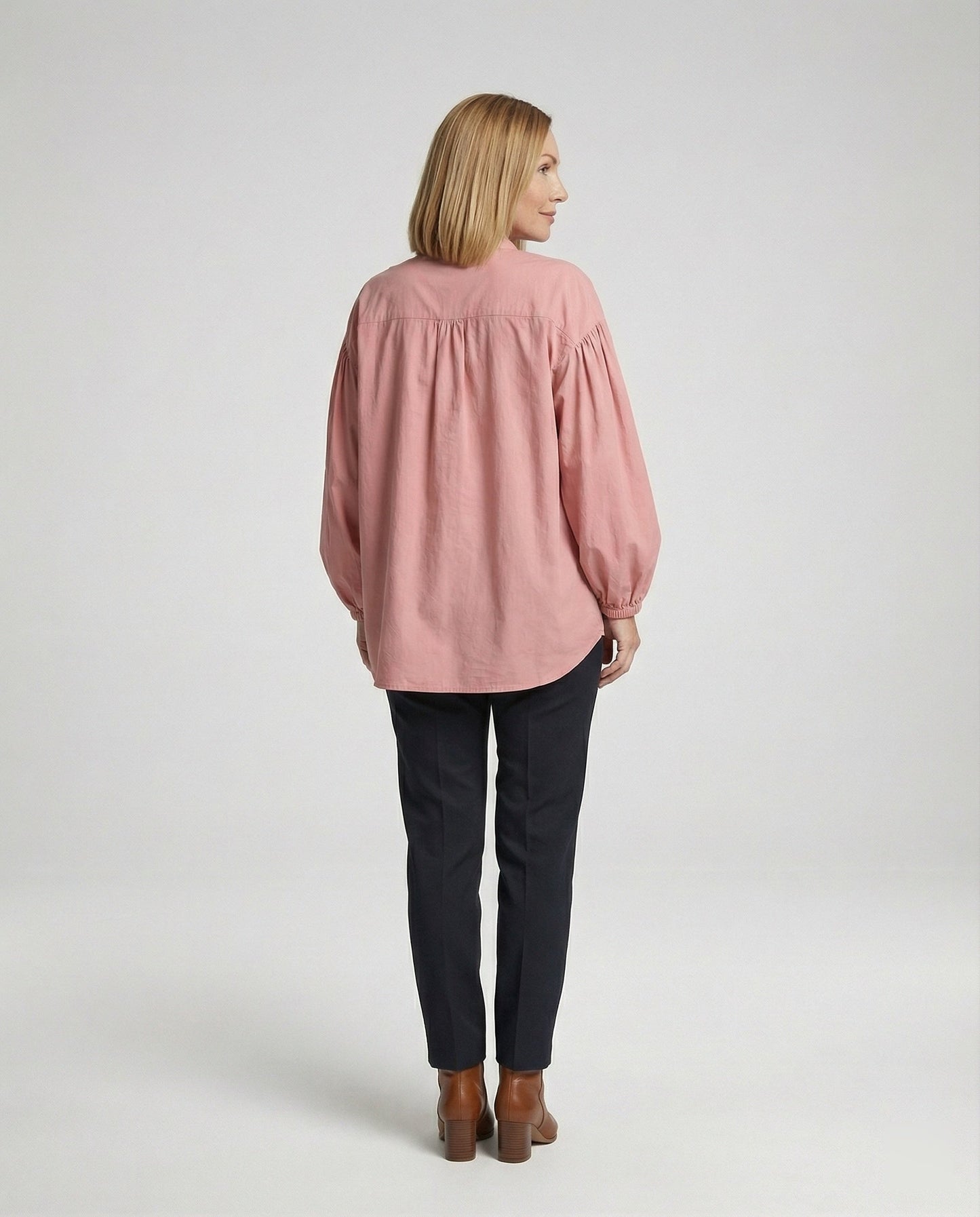 Blusa Donna con Maniche Voluminose e Design Moderno