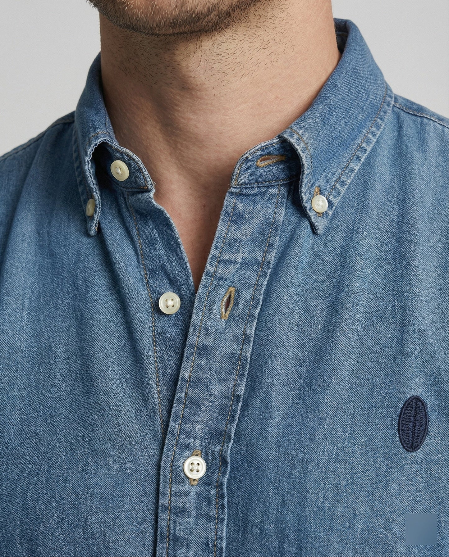 Camicia Uomo Chambray Collo Kent Vestibilità Moderna