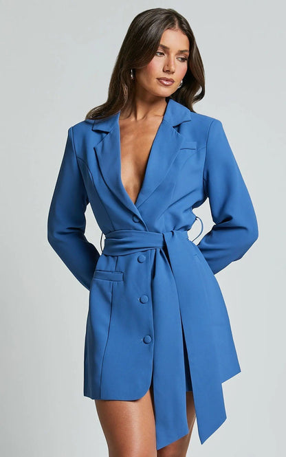 Abito Donna Blazer con Cintura Lineare Slim