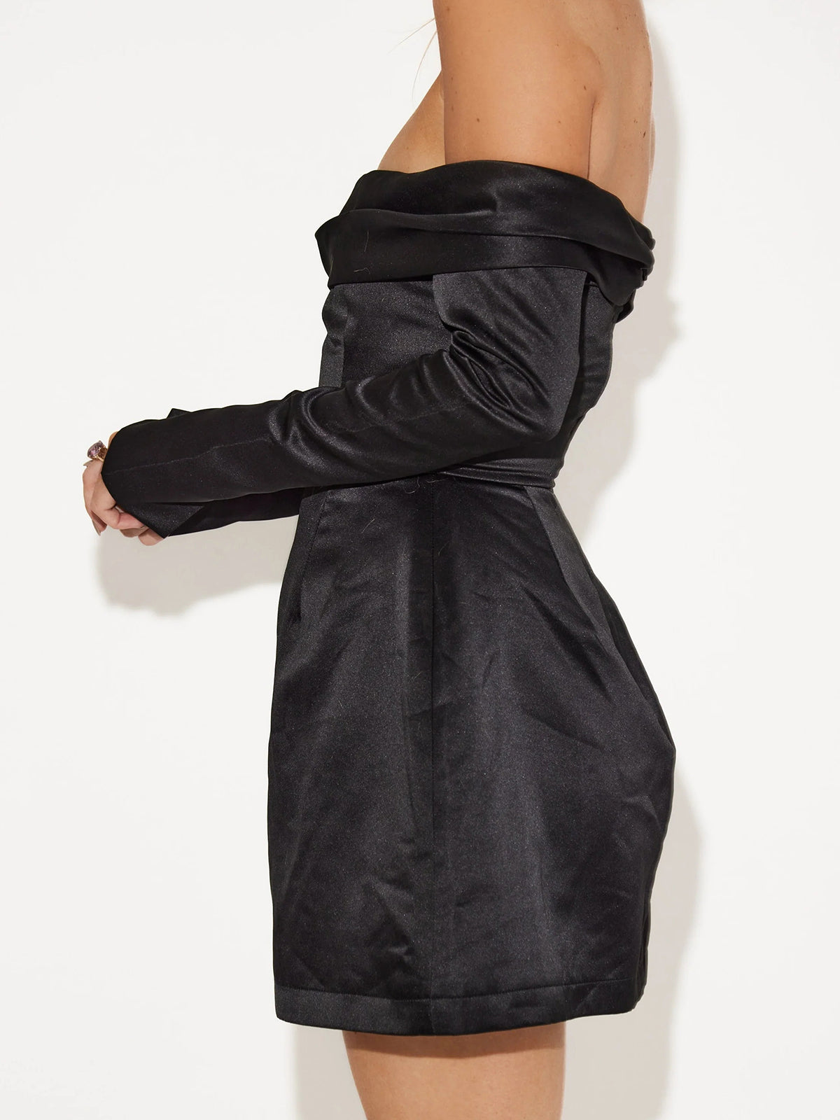 Abito Mini Donna Off-Shoulder Linea Sottile