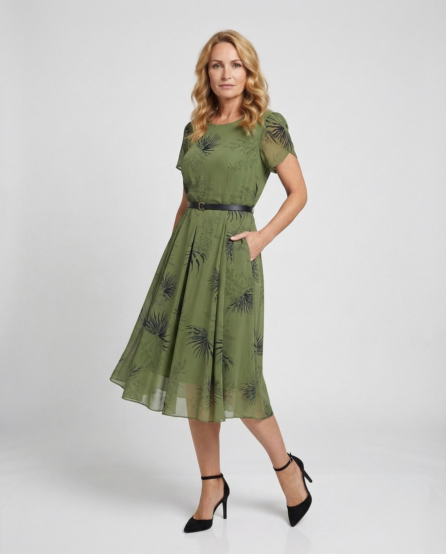 Abito Midi Donna in Chiffon con Cintura in Vita e Stampa Palme - Brentozzi