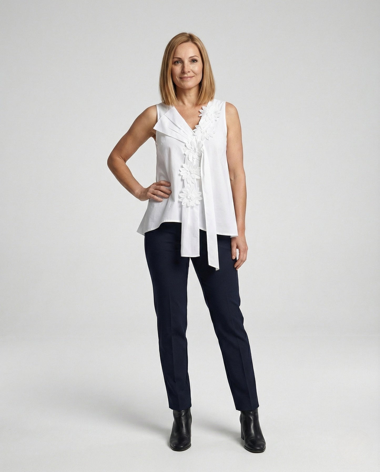 Donna Smanicato in Pizzo Scollo a V - Brentozzi